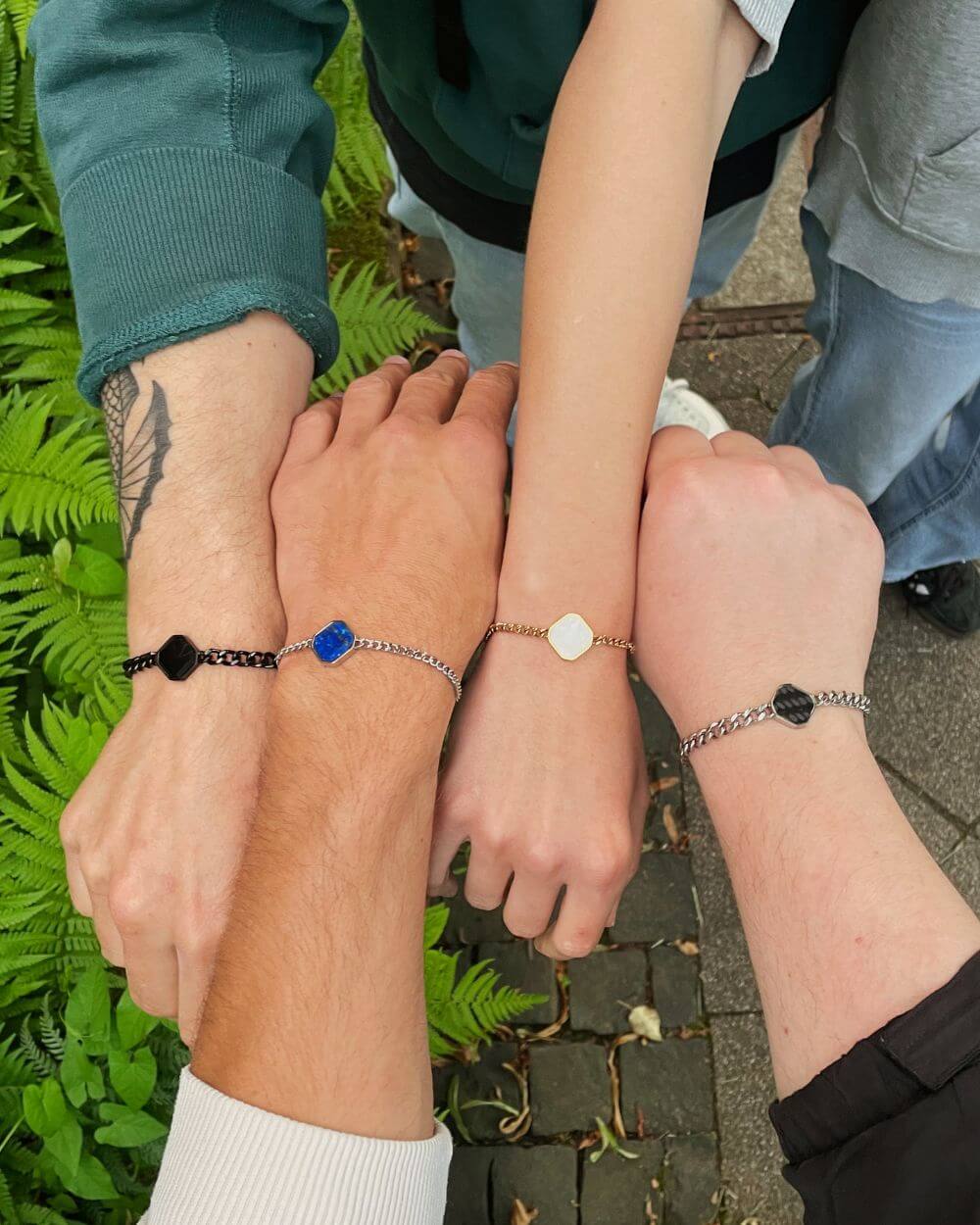 Friends Moments - NFC Armbänder für Freunde